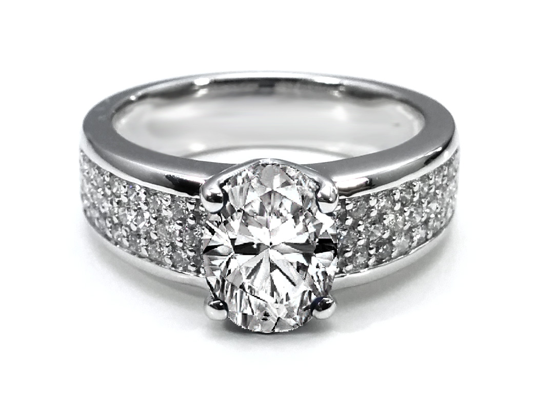 Oval diamond pave band sales